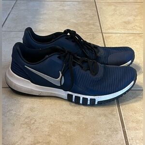 Nike flex control training shoes size 9